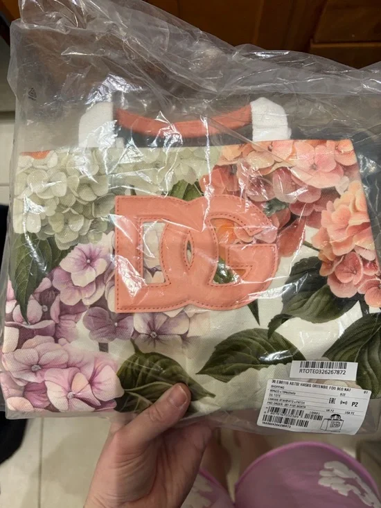 Dolce & Gabbana Pink Floral Hydrangea Logo Top-Handle Tote - Picture 8 of 13